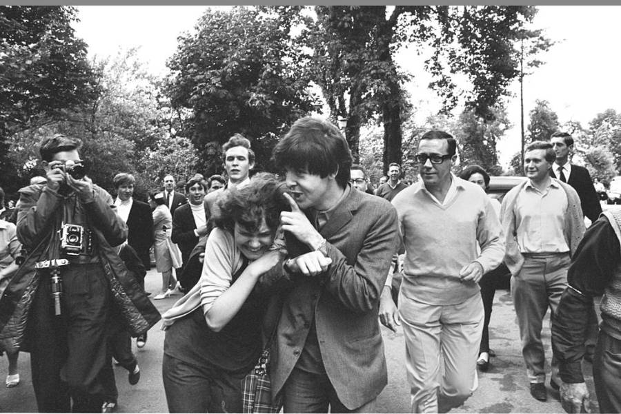 Paul Mccartney With Fan