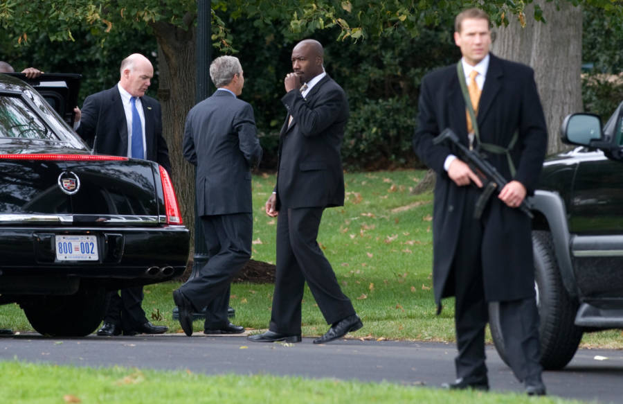 32 Thrilling Images Of The Secret Service In Action Throughout History