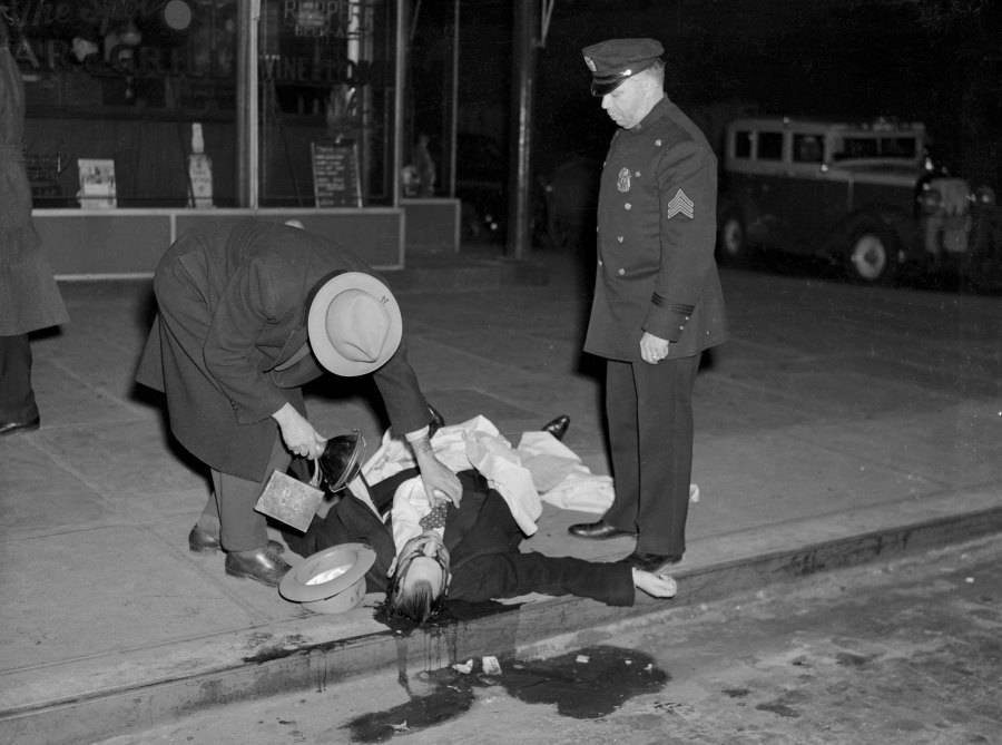 25 Haunting Photos Of New York City Murder Scenes Of Decades Past 