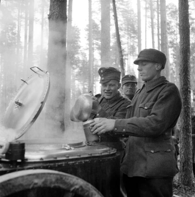 Finnish Soldiers Preparing Breakfast During The Winter War