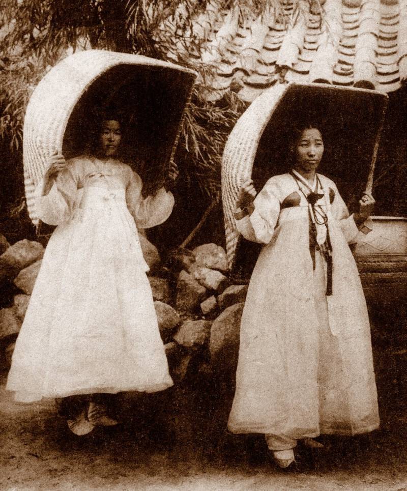 Korean Empire Two Women