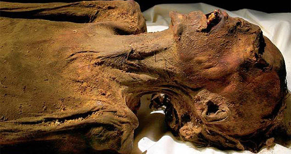 The Fiendish Plot Behind The Mystery Of The Screaming Mummy