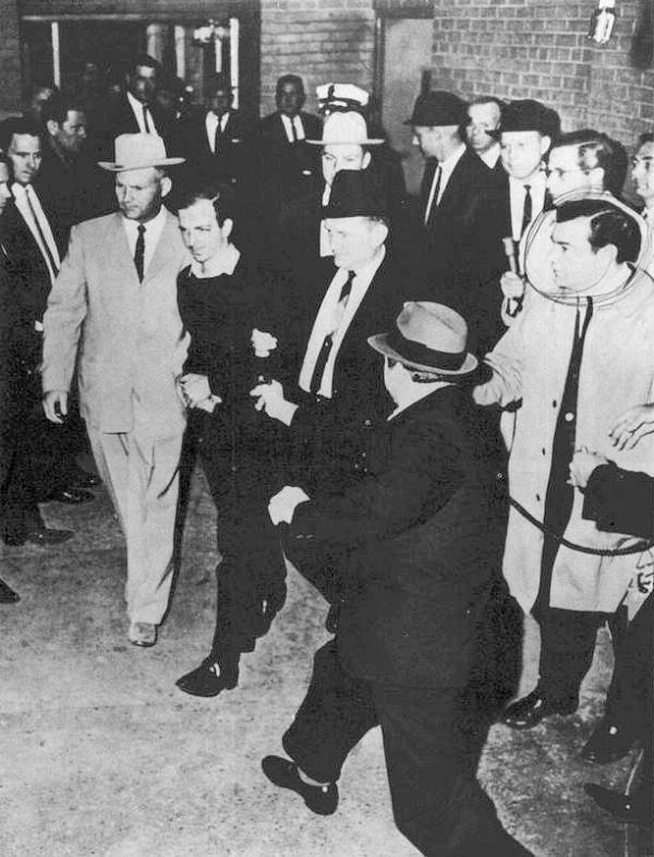 Jack Ruby shoots oswald Shooting