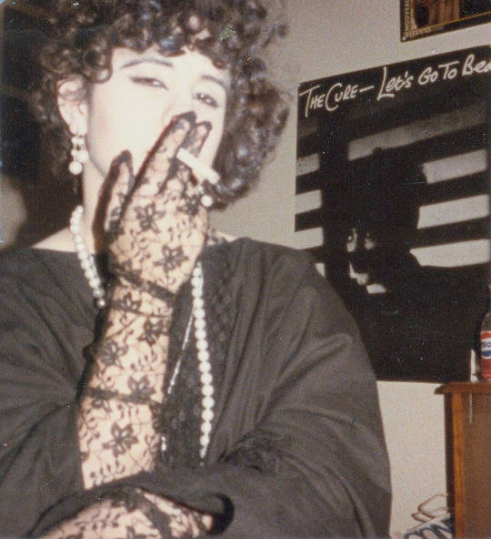 Black Lace Gloves