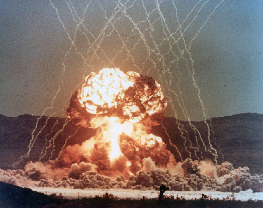 Oct 25, 1955: Time to Nuke Dinner