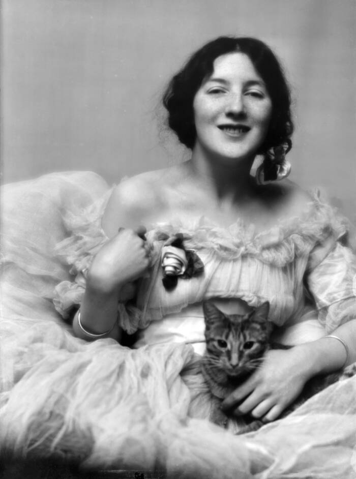 Audrey Munson With A Cat