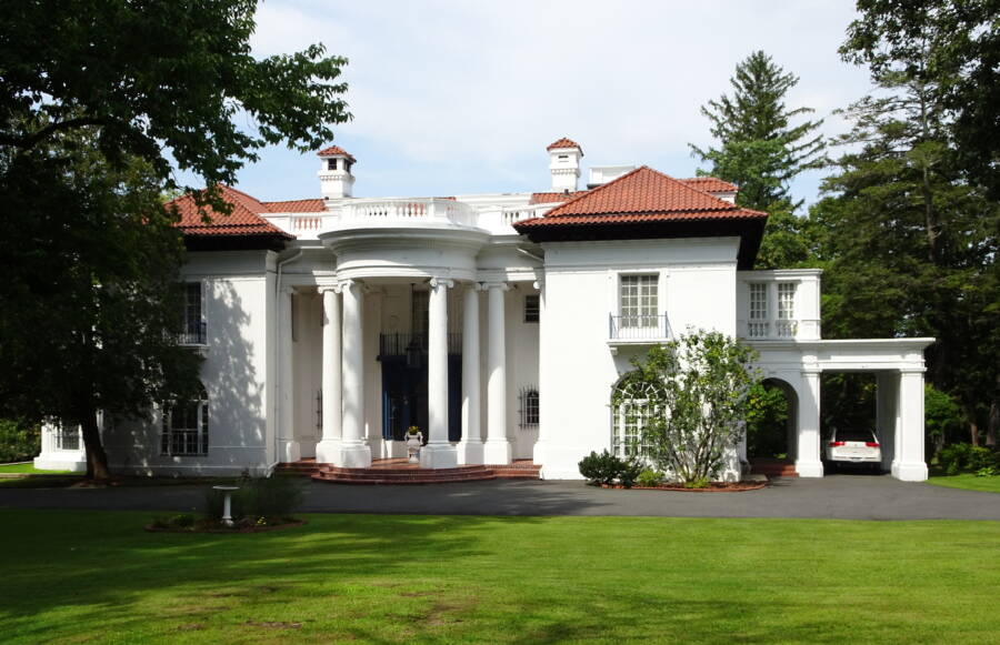 Irvington Mansion