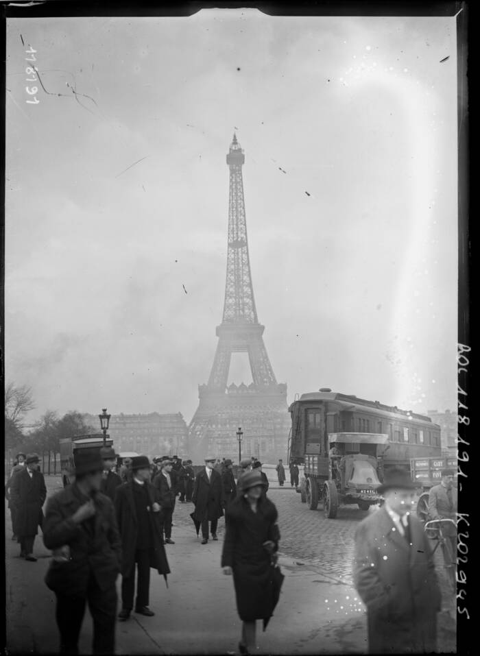 Eiffel Tower In 1927