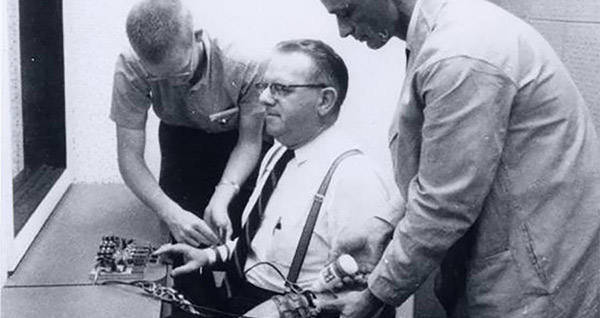 the-milgram-experiment-showed-that-anyone-could-be-a-monster