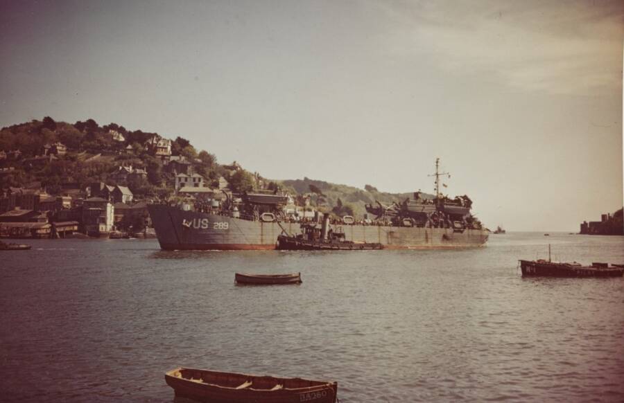 USS LST 289 Dartmouth