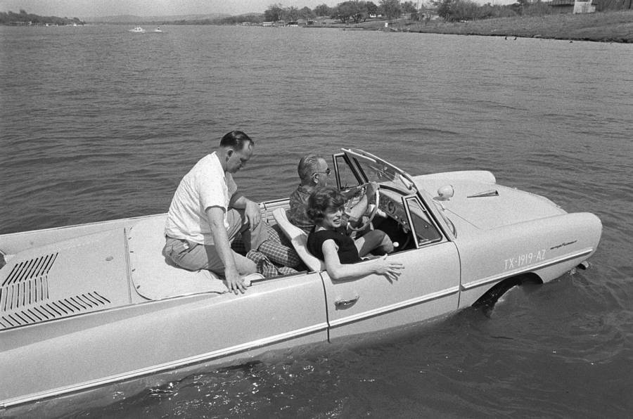 Bizarre Photos History Amphibious Car