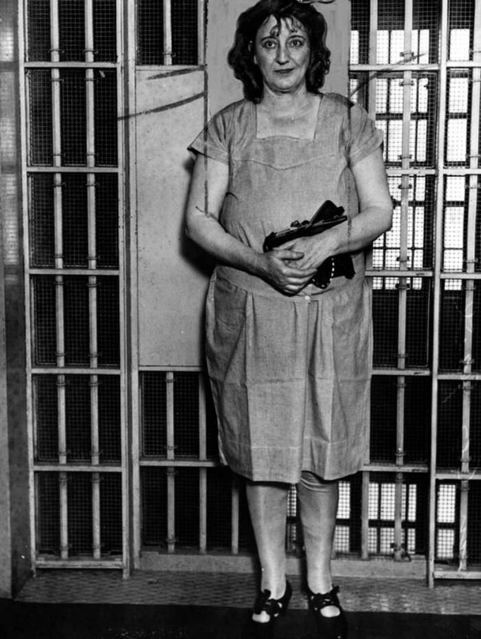 Dolly Oesterreich In Prison