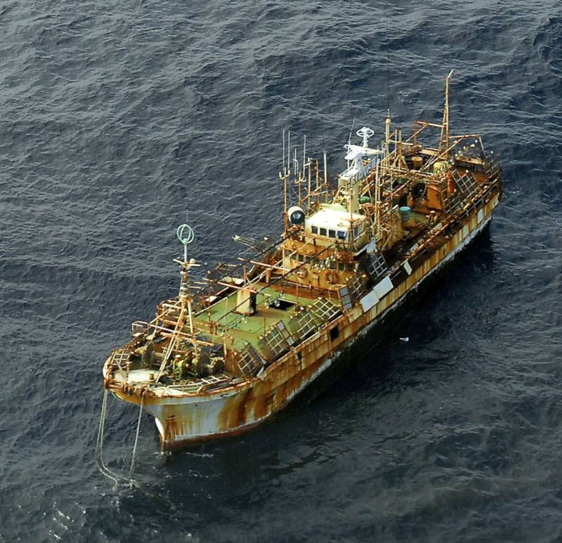 Ryou Un Maru at sea and rusted