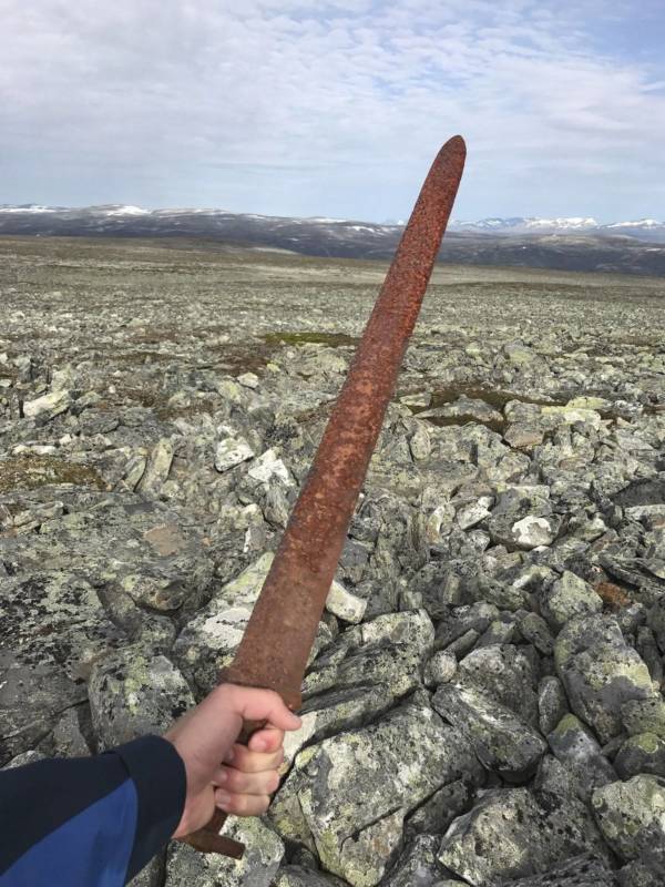 1,200-year-old viking sword