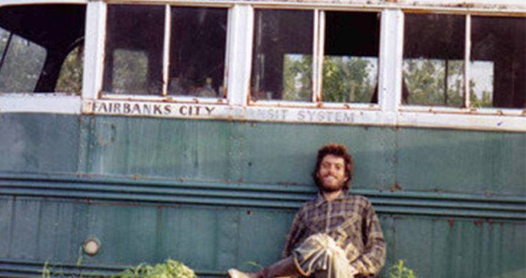 31+ Chris mccandless letztes bild , Chris McCandless Hiked Into The Alaskan Wild And Never Reemerged