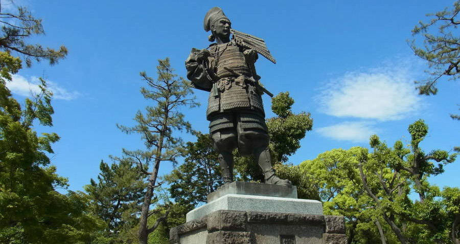 Oda Nobunaga Statue
