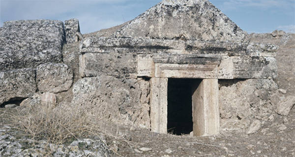 Archaeologists Solve Mystery Of Unexplained Deaths Near “Portal To Hell”