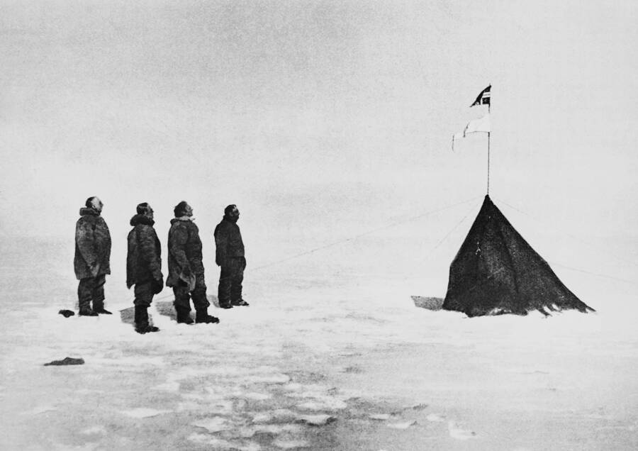 Roald Amundsen And Team