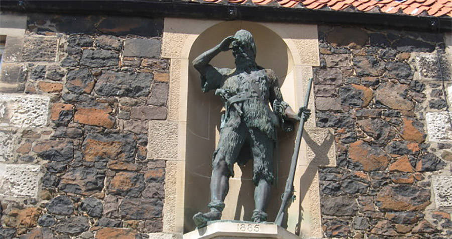 Alexander Selkirk Statue