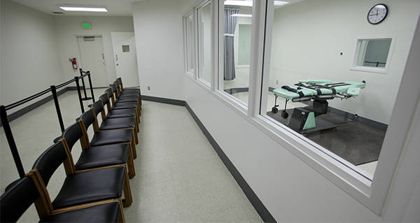 Lethal Injection Viewing Chamber