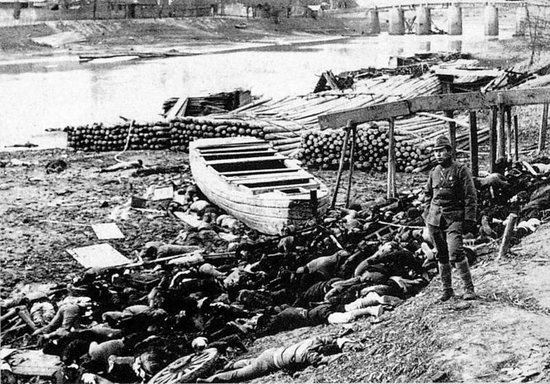 Az áldozatok a Qinhuai folyó mentén