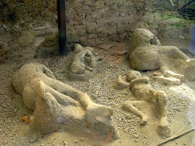 Pompeii Family Remains