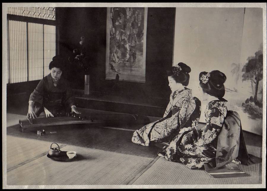 Geisha History And Photos That Separate Fact From Fiction