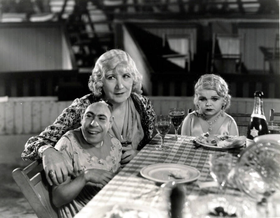 Schlitzie Performing In Freaks