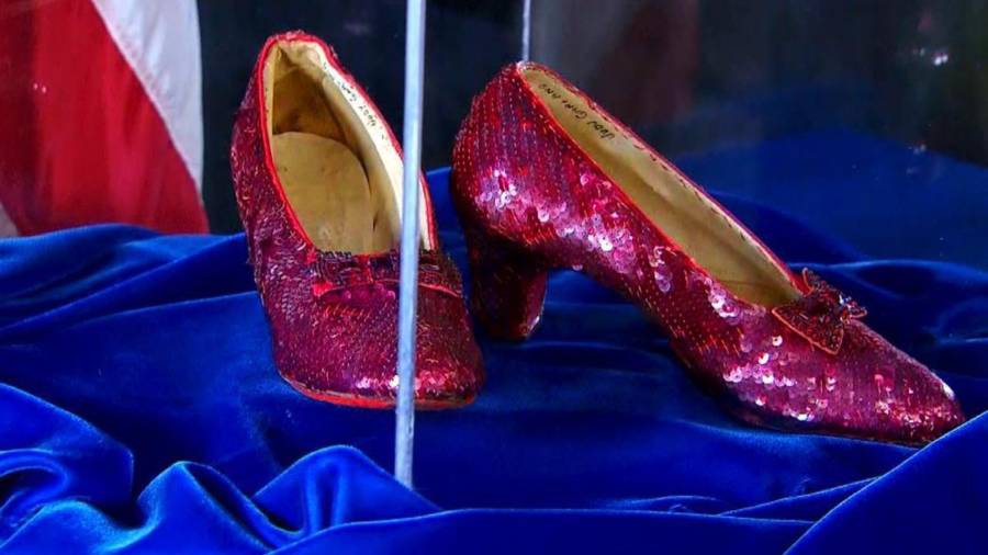 A Stolen Pair Of Wizard Of Oz Ruby Slippers Have Been Found 13 Years Later By The Fbi 4007