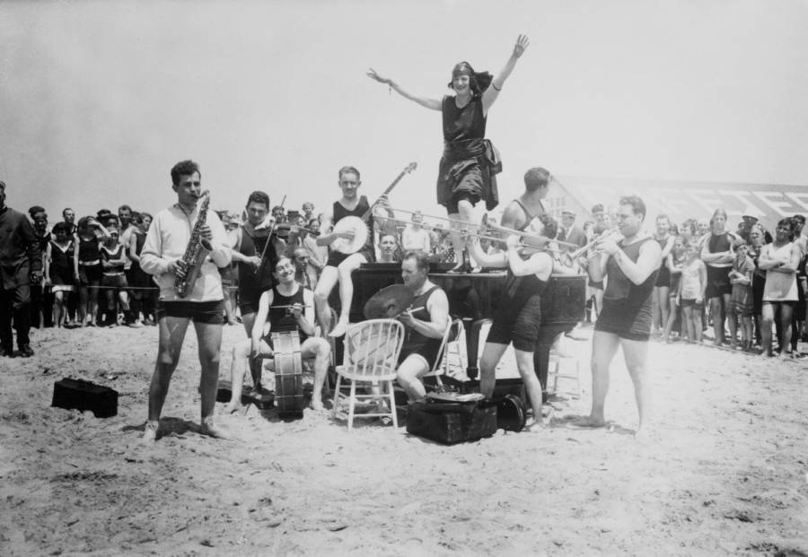 Flapper Beach Party