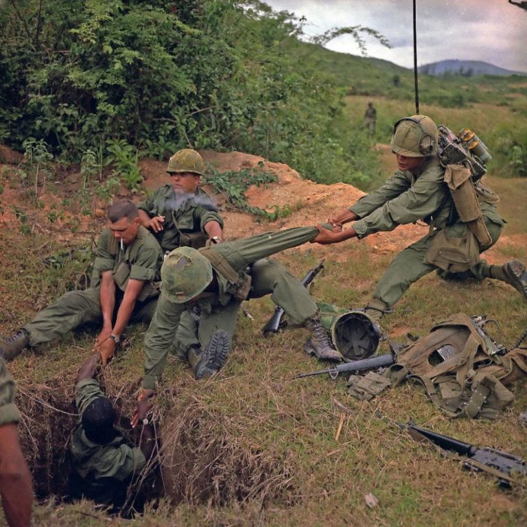 tunnel-rats-soldiers-who-braved-enemy-tunnels-in-the-vietnam-war