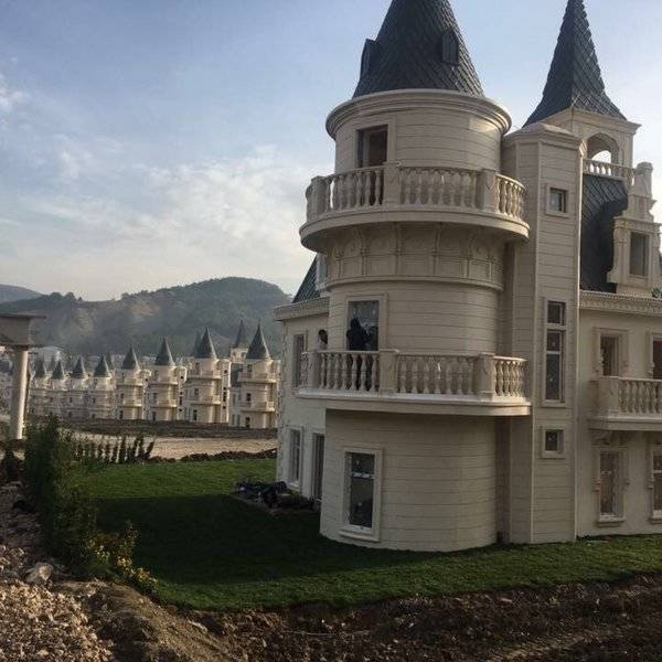 inside-burj-al-babas-the-200-million-turkish-ghost-town