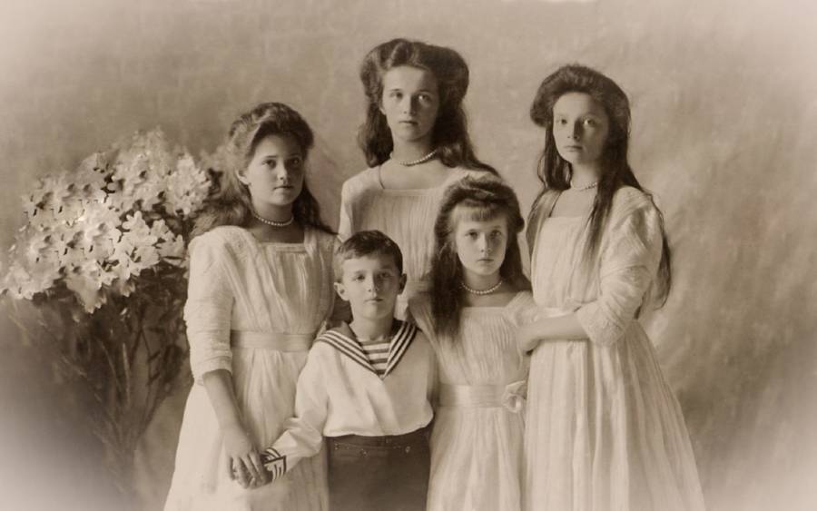 Romanov Sisters