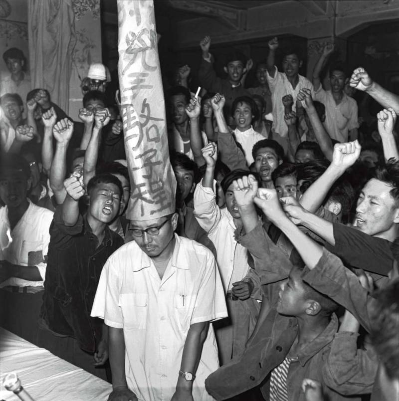 China's Cultural Revolution In 44 Shocking Images
