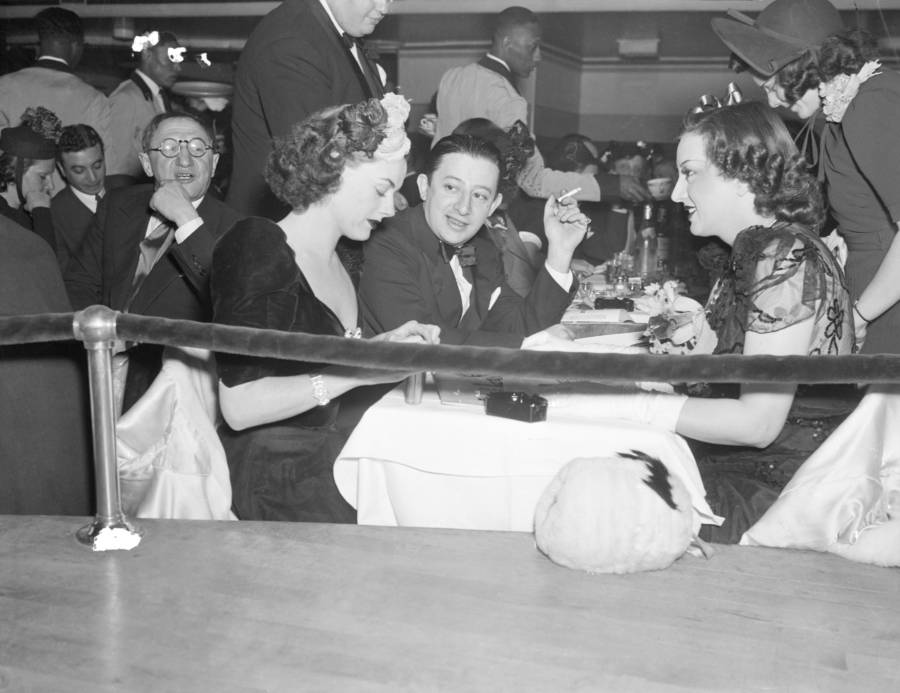 Glamour, Gangsters, And Racism 30 Photos Inside Harlem's Infamous