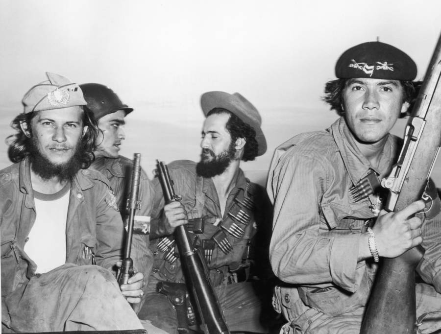 Fidel Castro, Che, And The Cuban Revolution In 33 Stunning Pictures