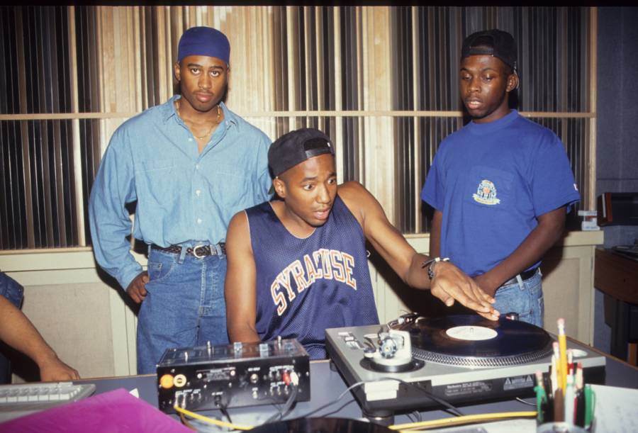 44 Classic Photos Of 90s Hip-Hop And Rap Icons In Their Prime