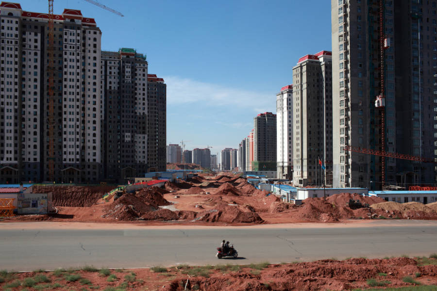 34 Pictures Inside The Startlingly Empty Ghost Cities Of China