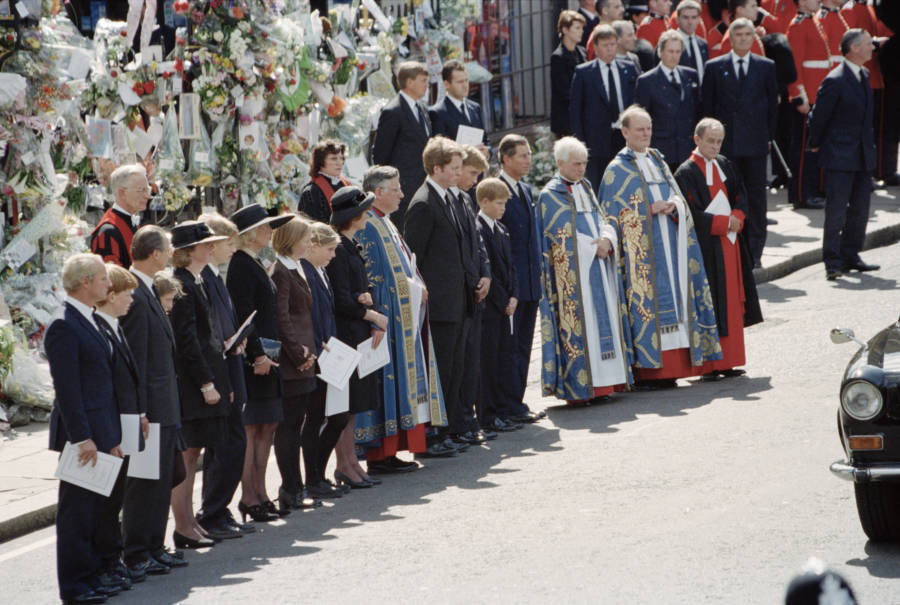 Princess Diana Funeral Queen Elizabeth