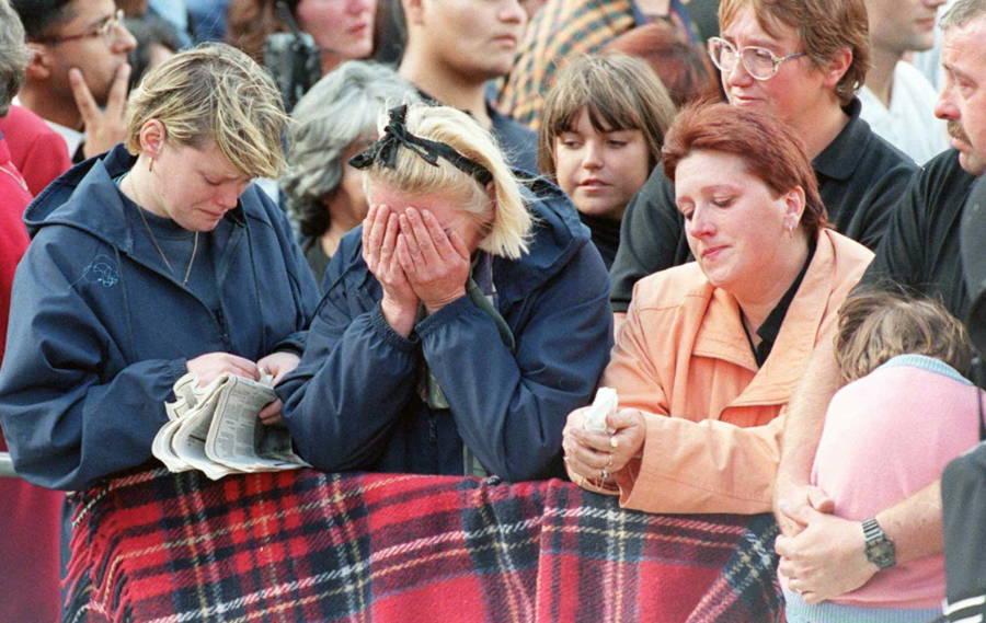 Londoners Mourn Lady Diana