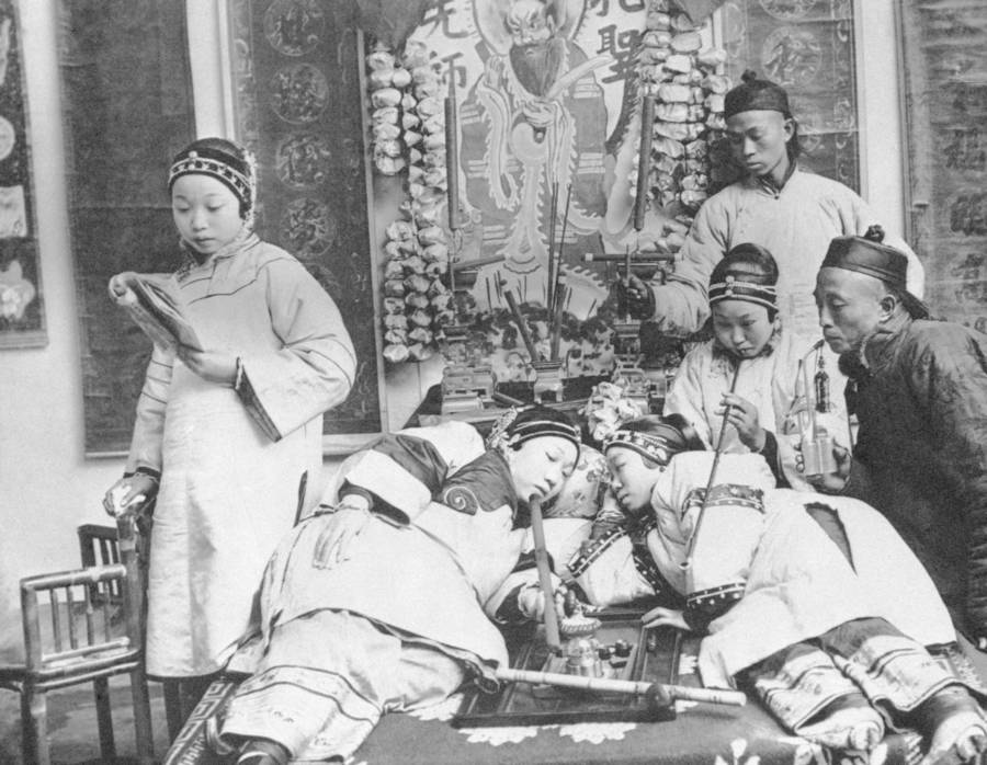 Chinese Lounging In An Opium Den In 1900