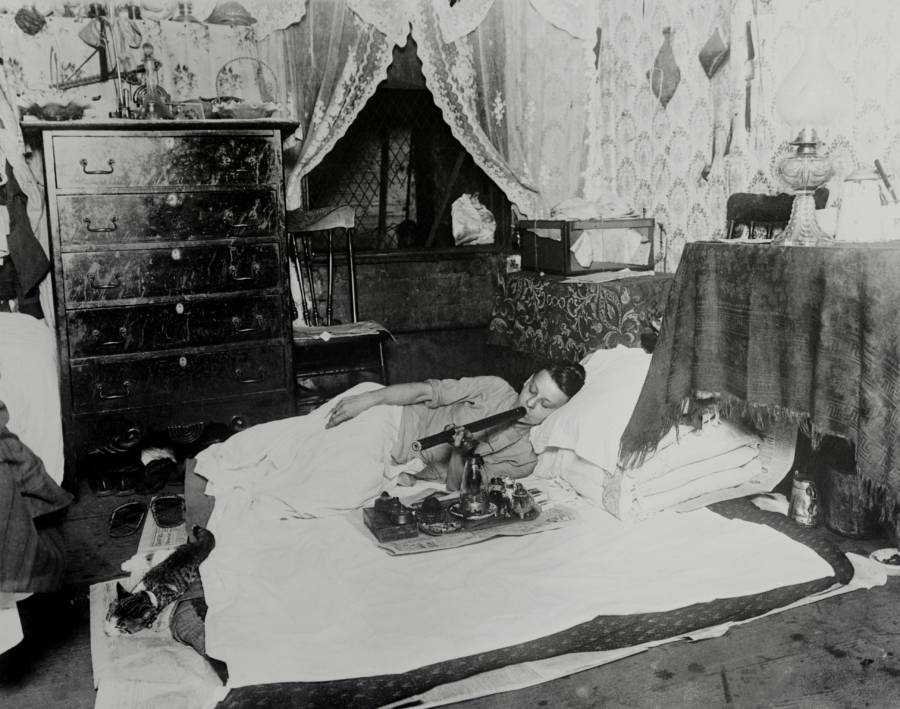 Inside The Opium Dens Of The Victorian Era