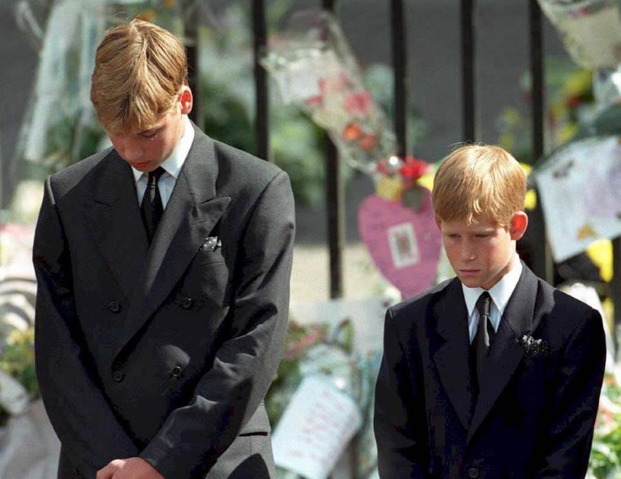 Princes William And Harry Bow Heads