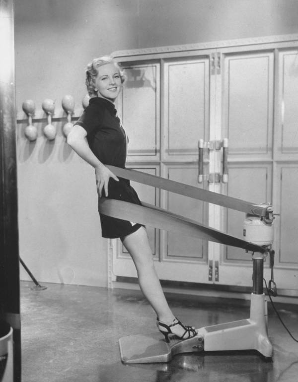 Vintage and bizarre photos of exercise machines from the past