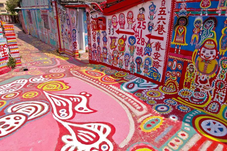 Taiwans Rainbow Village Is A Testament To The Power Of Art