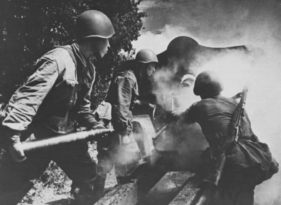 WW2 1943 YOUNG GERMAN SOLDIER Battle of Kursk  PHOTO 187-E 
