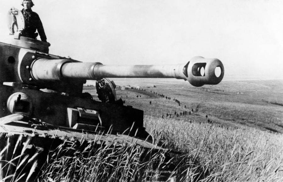 how many tanks were involved in the battle of kursk