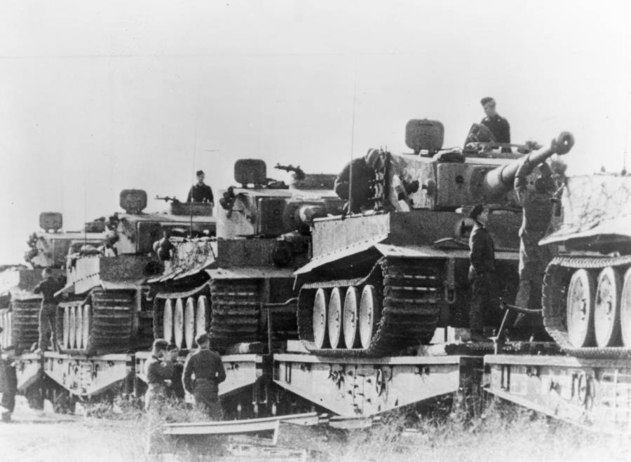 battle of the kursk big tank