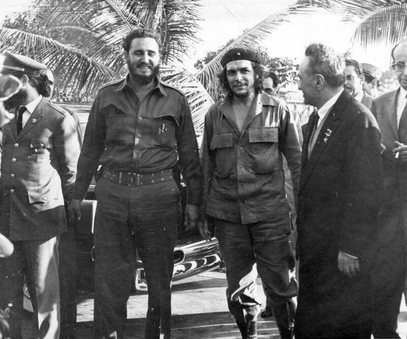 ¿Cuánto mide el Che Guevara? - Altura - Real height Castro-And-Che-Guevara