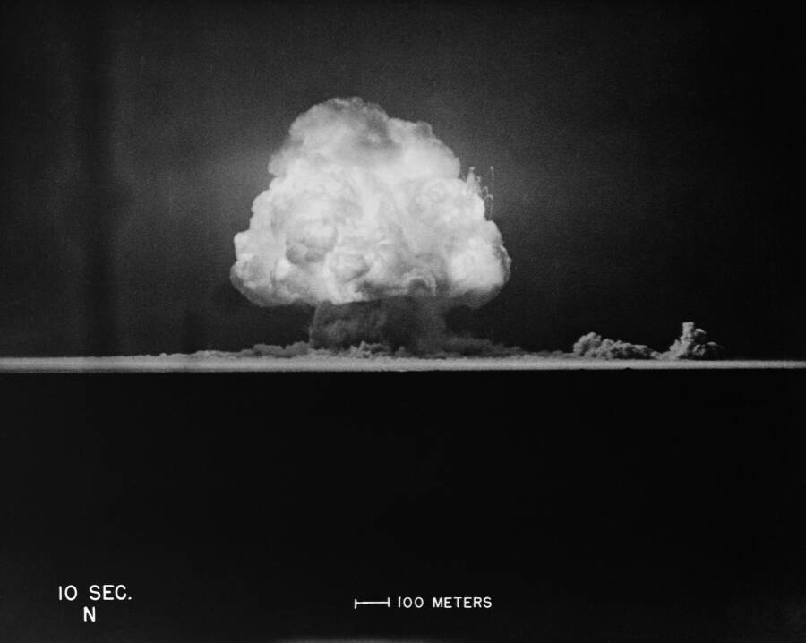 Manhattan Project Mushroom Cloud
